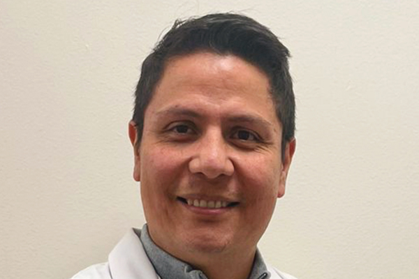 Dr. David Vega Morales