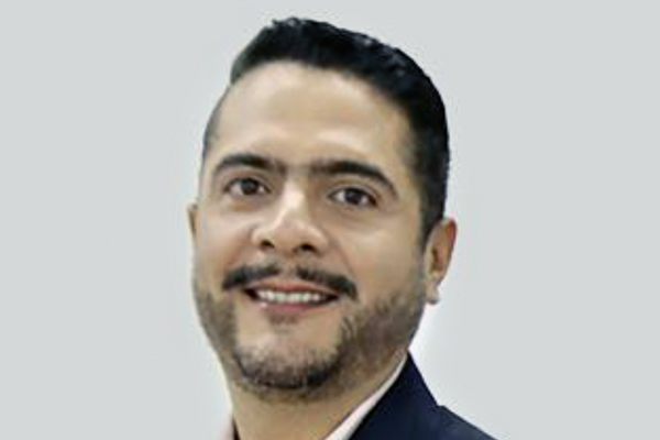 Dr. Raúl Hernán Medina Campos